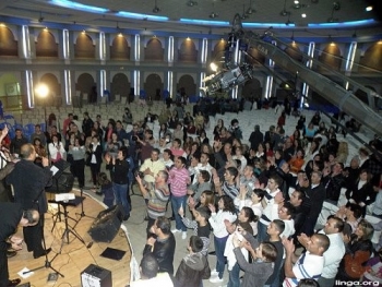 Nazareth: Channel “ELHAYAT “ SPONSERED an evening in conjunction with the spiritual life of love and center Kimedia